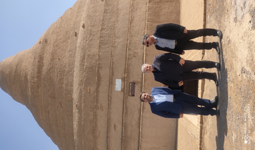 بازدید مجری طرح مردمی کاشت یک میلیارددرخت ازشهرستان ابرکوه