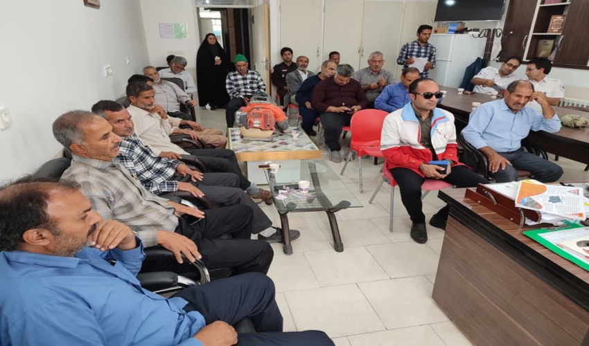 استفاده از ظرفیت همیاران طبیعت در مدیریت حریق عرصه های منابع طبیعی شهرستان بهاباد