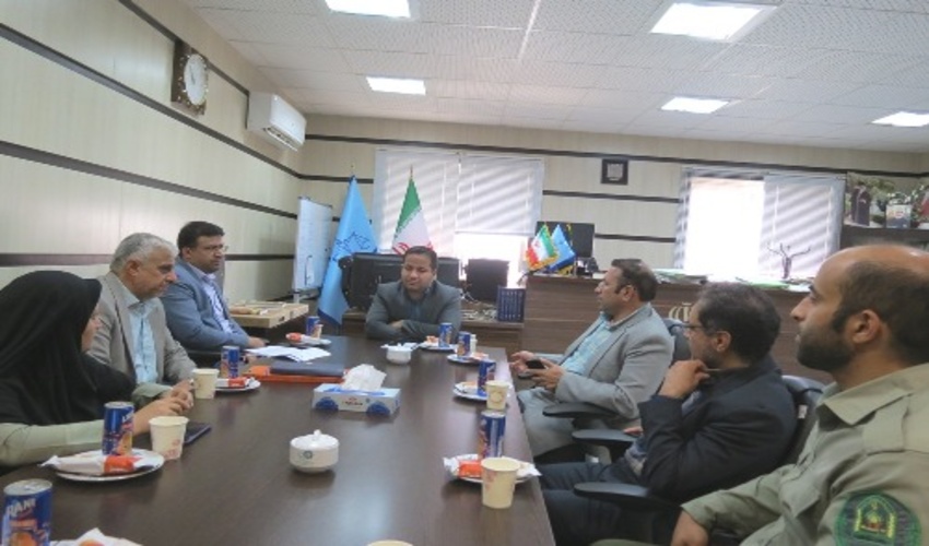 دیدار رییس منابع طبیعی و آبخیزداری بافق با رئیس دادگستری و دادستان شهرستان 