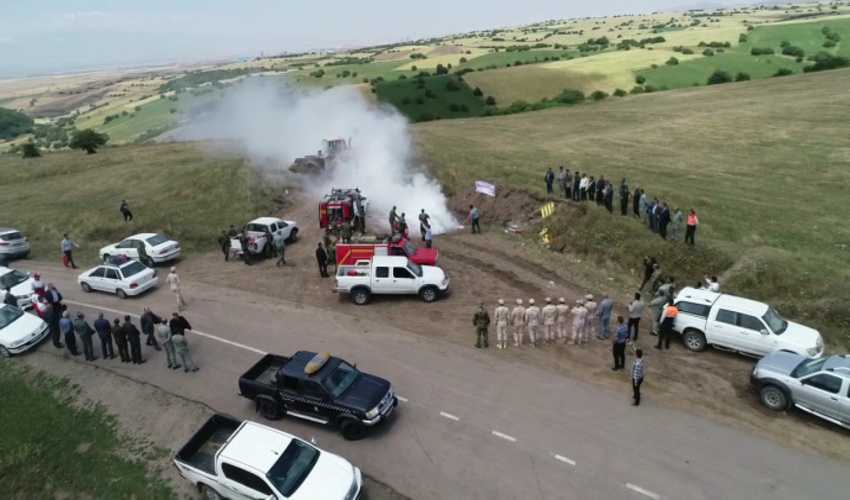 دیدار همکاران اداره منابع طبیعی و آبخیزداری شهرستان اردکان با دادستان وکارکنان قضایی واداری دادگستری اردکان به مناسبت گرامیداشت هفته قوه قضائیه