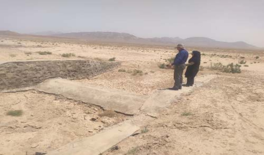 ترمیم و احداث بند خاکی روستای محمود آباد شهرستان بافق