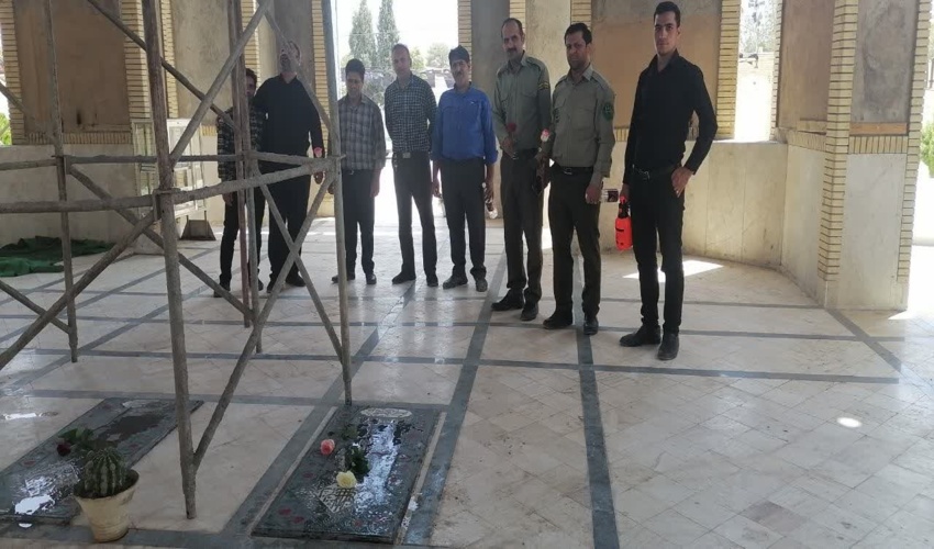 به پاسداشت روز جهانی جنگلبان گلزار شهدای گمنام غبارویی شد.