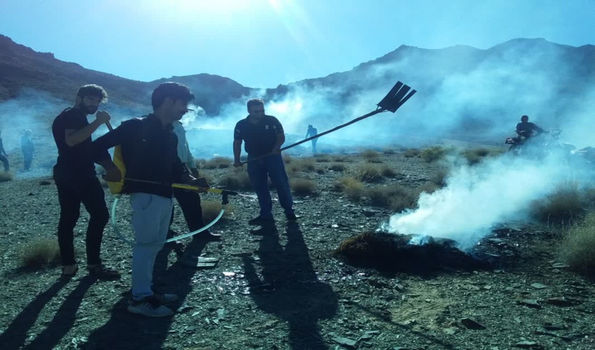 مانور اطفاء حریق در عرصه های منابع طبیعی در بخش خضرآباد شهرستان اشکذر با حضور جمعی از مسئولین برگزار گردید.