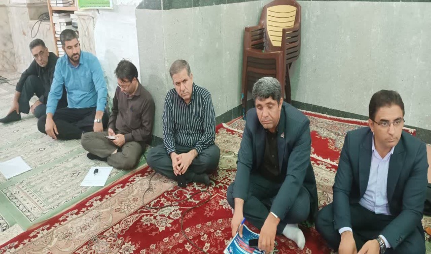 برگزاری میز خدمت اداره منابع طبیعی و آبخیزداری شهرستان بهاباد دهستان بنستان