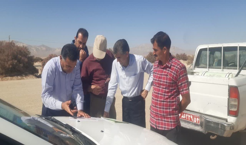 بازدید کارشناسان بیابان اداره کل منابع طبیعی و آبخیزداری استان از منطقه مورد مطالعاتی ذخیره گاه گز خاتم