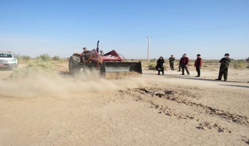 اجرای حکم خلع ید و قلع و قمع در بیش از 52 هزار مترمربع از اراضی ملی شهرستان بافق