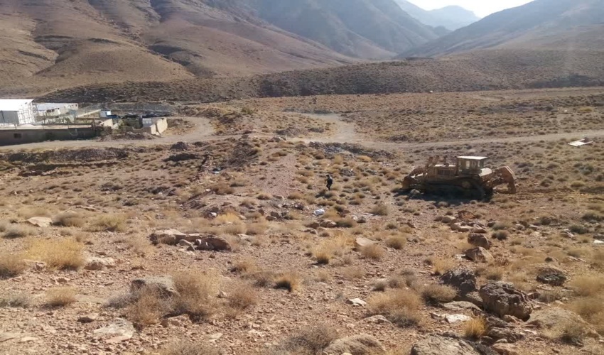 آغاز عملیات مرمت بندهای خاکی و خاکریزهای حفاظتی روستاهای بخش خضرآباد شهرستان اشکذر