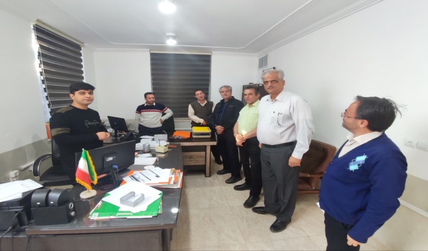 بازدید معاونت محترم آبخیزداری استان و تیم همراه از واحد‌های اداره منابع طبیعی و آبخیزداری شهرستان بهاباد و گفتگوی دوستانه با پرسنل اداره