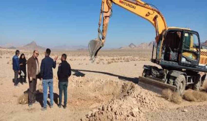 توسعه پوشش گیاهی در 30 هکتار از اراضی ملي بيشه در شهرستان بافق آغاز شد