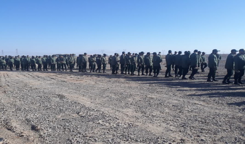 حضور نیروهای آموزشی پادگان شهید صدوقی یزد در مراسم آغاز کشت طرح مردمی کاشت یک میلیارد درخت و پویش جهانشهر دارالعباده یزد در شهرستان اشکذر