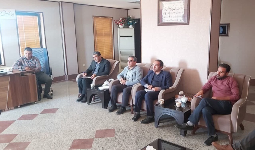 برگزاری جلسه کمیسیون فضای سبز درراستای طرح ملی کاشت یک میلیارددرخت درشهرستان ابرکوه