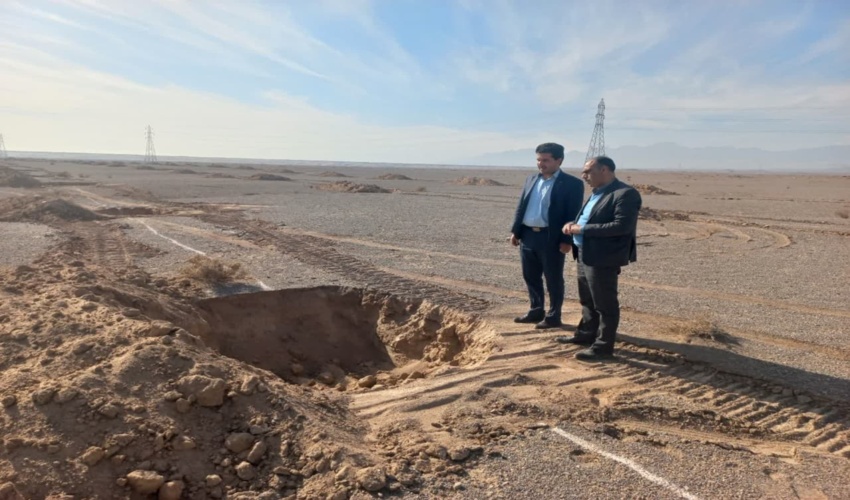 بازدید معاونت محترم فنی اداره کل منابع طبیعی و آبخیزداری استان یزد از محل کشت نهال  در شهرستان میبد در راستای نهضت مردمی کاشت یک میلیارد درخت در کشور