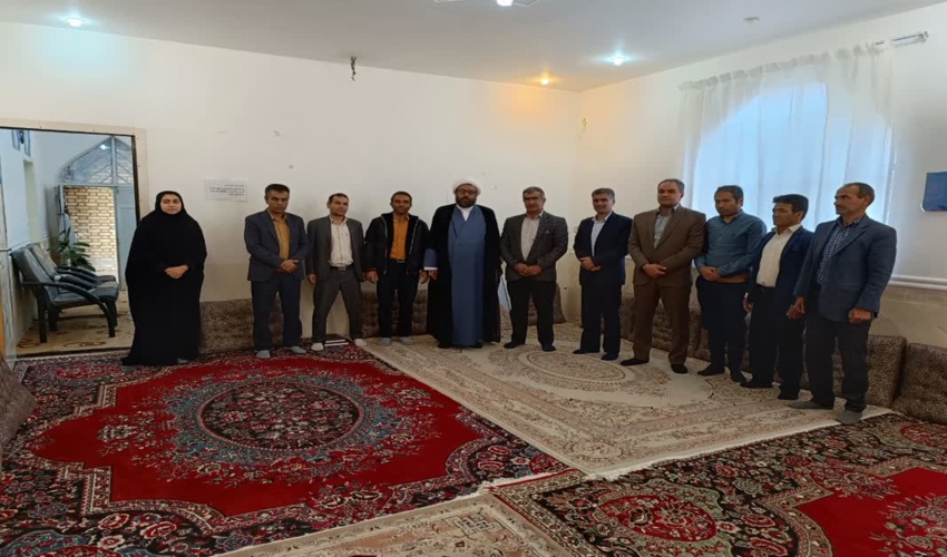 دیدار پرسنل اداره منابع طبیعی شهرستان خاتم با امام جمعه هرات