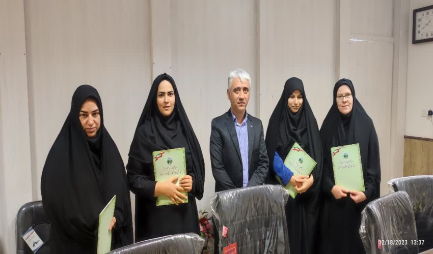 تجلیل از بانوان اداره منابع طبیعی و آبخیزداری شهرستان اشکذر
