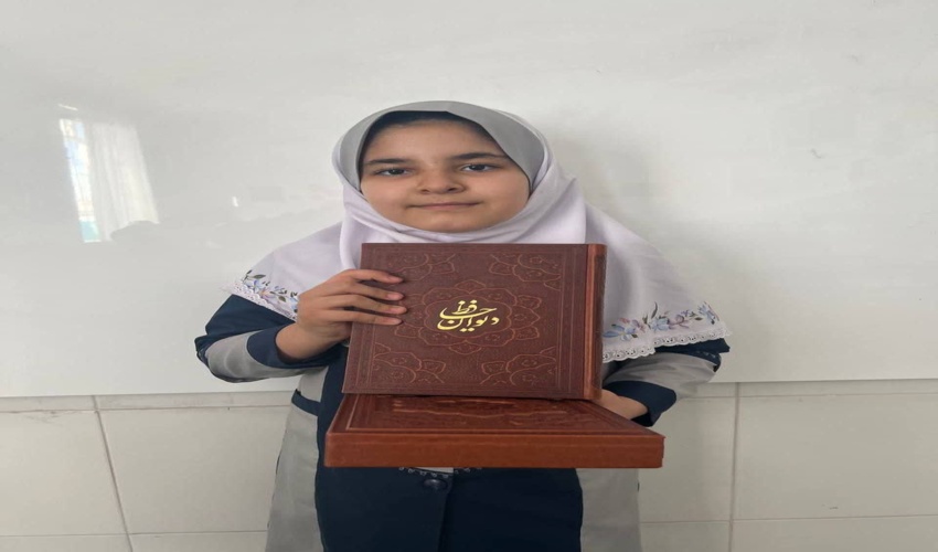 تجلیل از دانش آموز مهریزی