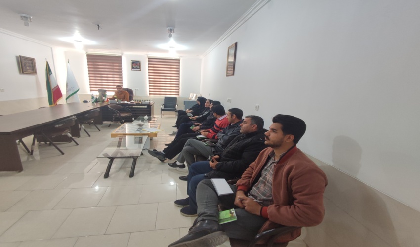 برگزاری دوره آموزشی پنجره واحد مدیریت زمین شهرستان بهاباد