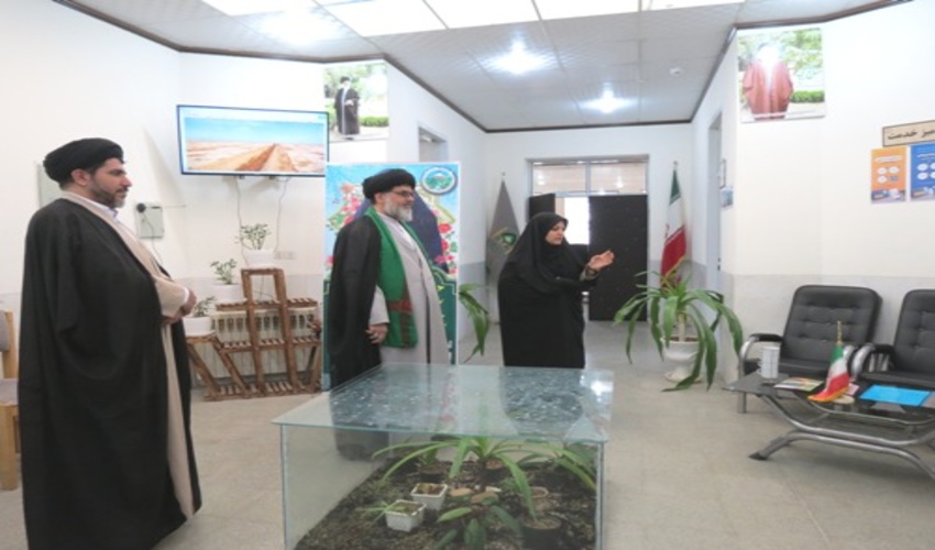 بازدید نماينده ولي فقيه و امام جمعه شهرستان بافق از اداره منابع طبيعي و آبخيزداري 