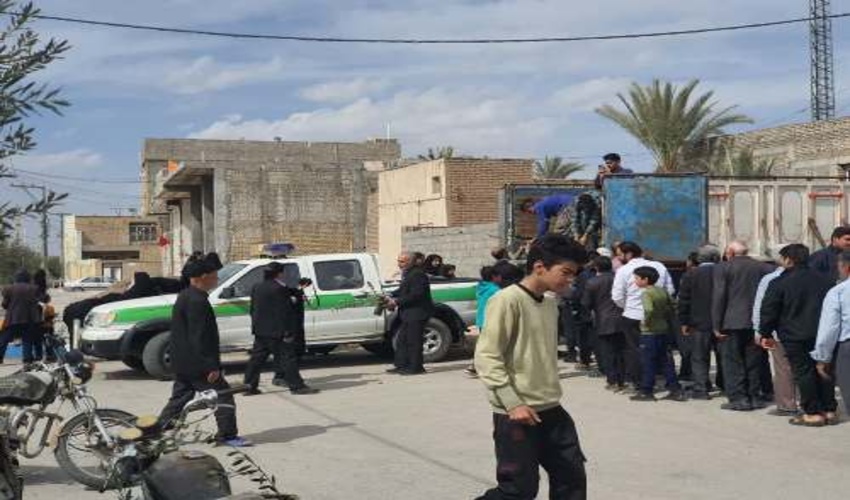 توزيع 2 هزار اصله نهال رايگان زيتون بین مردم پس از اقامه نماز جمعه شهرستان بافق