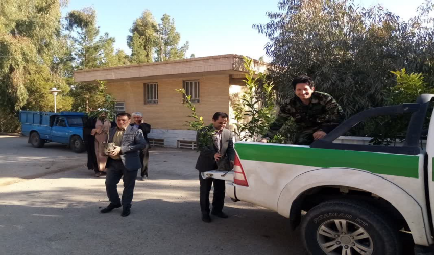 برگزاری جلسه حلقه صالحین در اداره منابع طبیعی وآبخیزداری شهرستان اشکذر