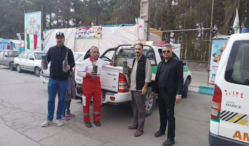 اجرای طرح ترویج سنت حسنه کاشت و وقف نهال در روز طبیعت با تاسی به سیره نورانی امیر المومنین حضرت علی(ع) در شهرستان اشکذر 