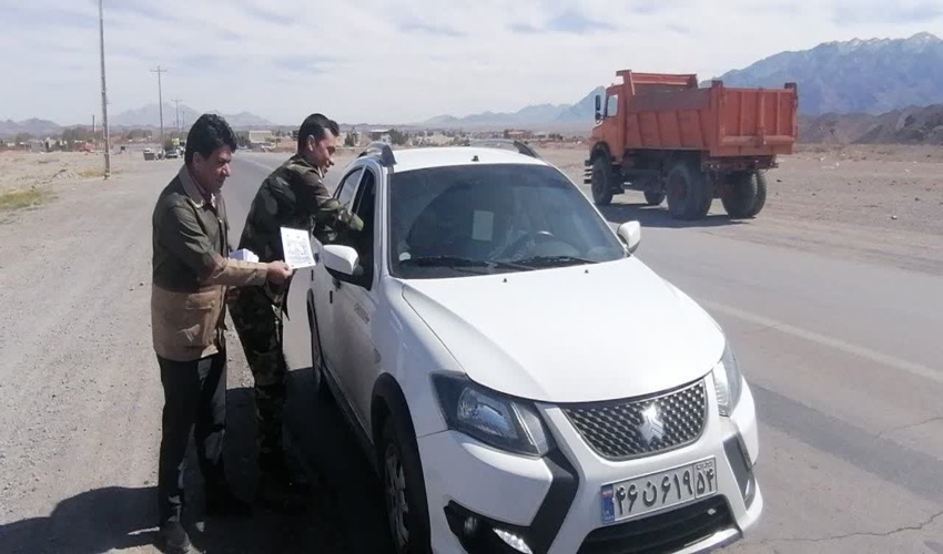 توزیع بروشور و تراکت های آموزشی