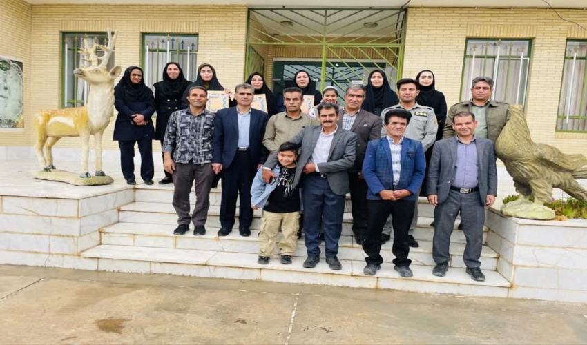 به مناسبت گرامیداشت مقام معلم صورت گرفت