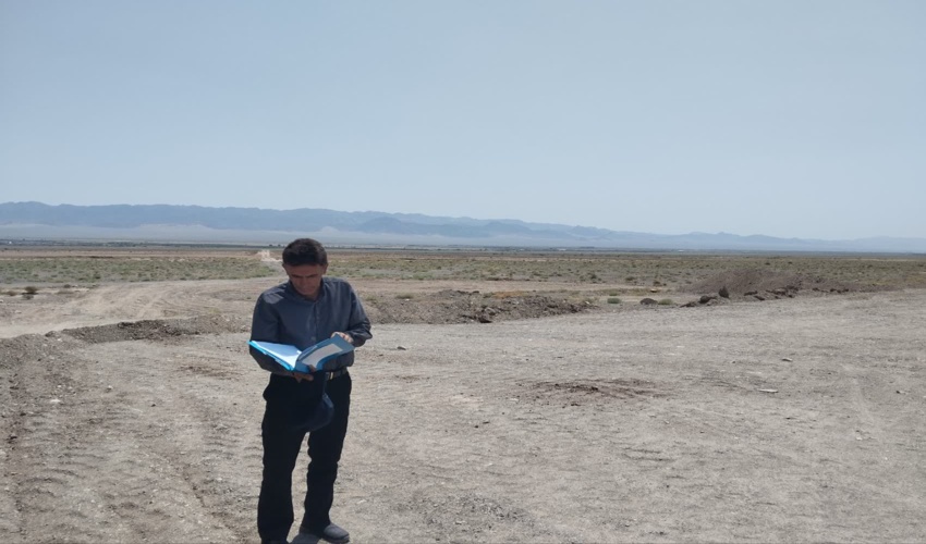 بازدید کارشناس عالی پروژه مرمت سرریز پخش سیلاب دهانه چماقی شهرستان بهاباد