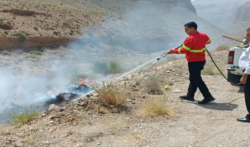 جلوگیری از بروز حریق گسترده در مراتع شهرستان مهریز