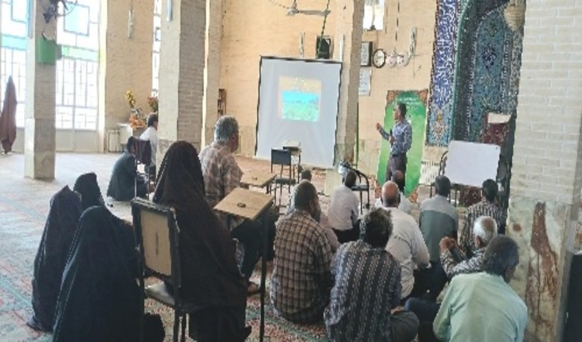 دوره آموزشی احياء و توسعه رويشگاه هاي گياهان دارويي در روستای شیطور شهرستان بافق برگزار شد