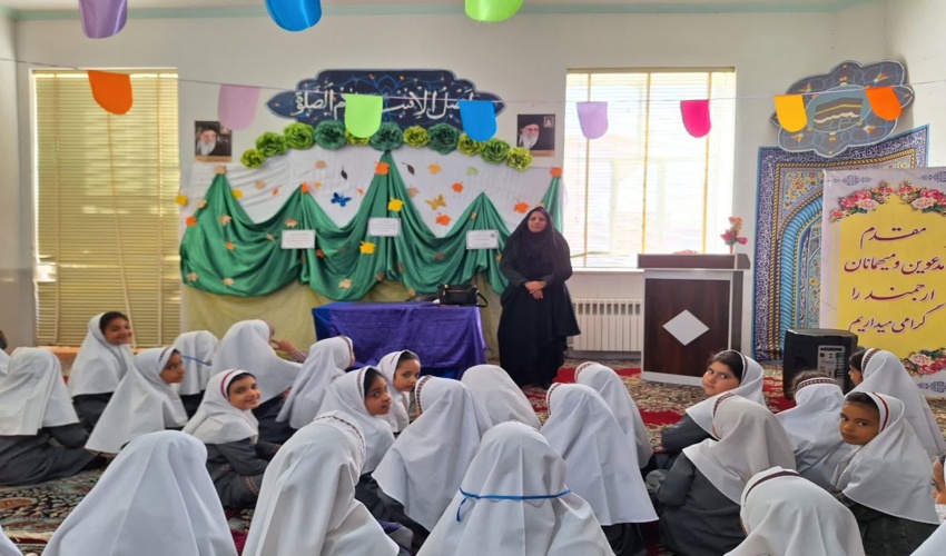 برگزاری دوره آموزشی همیاران طبیعت و نقش آنها در مدیریت پایدار منابع طبیعی در مدرسه علمدار حسینی در روز شنبه مورخ 1403/08/05