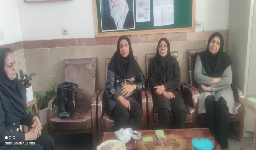 توزیع ۱۵۰ فقره کارت همیار طبیعت در شهرستان خاتم