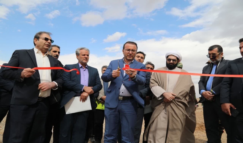 افتتاح طرح کشت درخت در ۲۹۸ هکتار از اراضی جاده فولاد شهرستان اشکذر