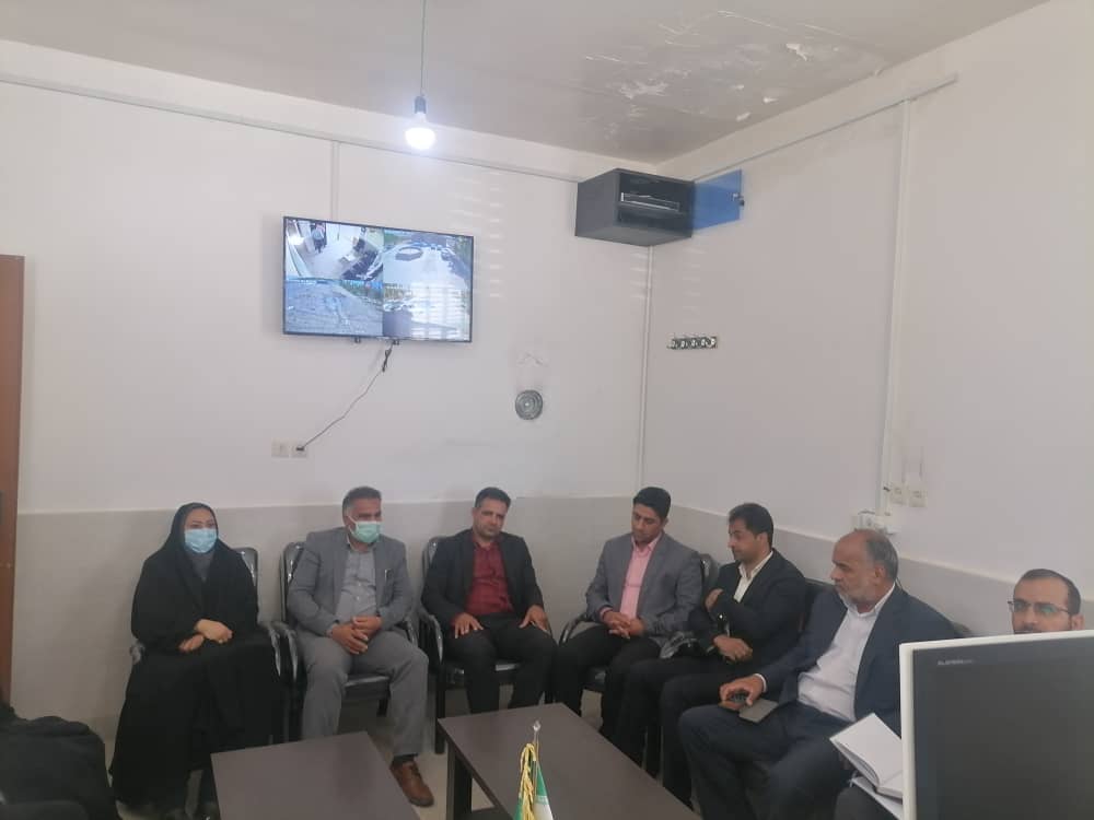 نماینده مردم ابرکوه،مهریز، خاتم، مروست، بافق و بهاباد در مجلس شورای اسلامی از اداره منابع طبیعی و آبخیزداری شهرستان مروست بازدید به عمل آورد.