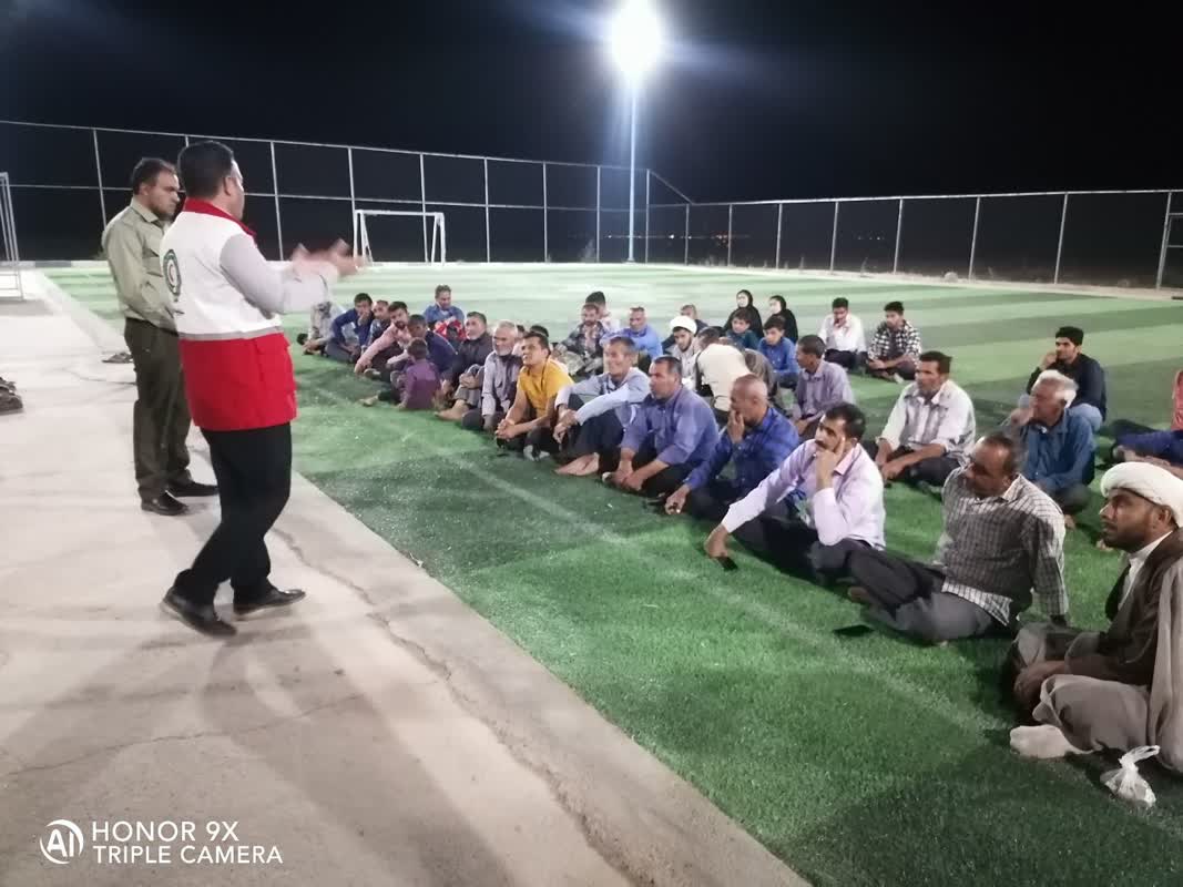 برگزاری کارگاه آموزشی اطفای حریق در روستای بختیاری از مناطق بحرانی شهرستان خاتم