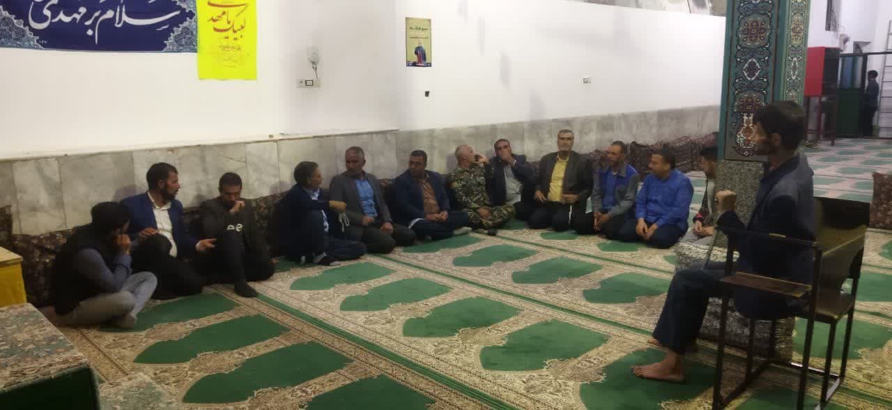 ایجاد شبکه بهره برداران روستاهای چنارناز و ولیعصر کندر در طرح ترسیب کربن